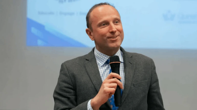 Як лікувати дитячу душу? Інтерв'ю професора Лондонського університету Дениса Угрина про психотерапію і війну