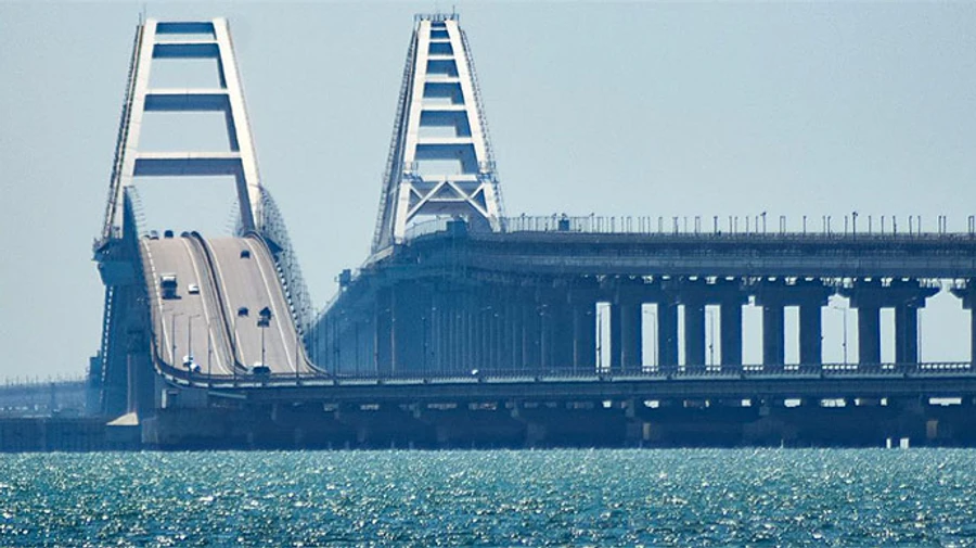 Kerch bridge will still operate in limited mode after repair – UK intelligence