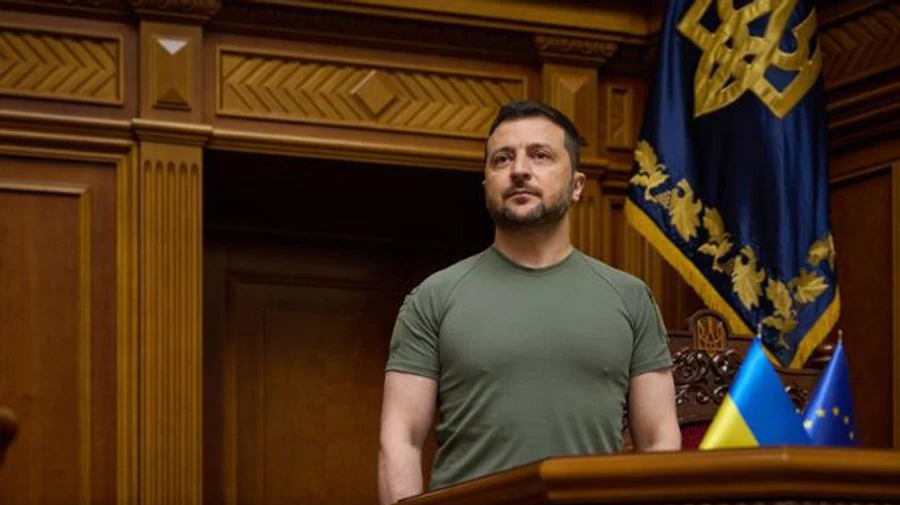 Zelenskyy: Even Russia's internal forces no longer take any notice of frail Putin