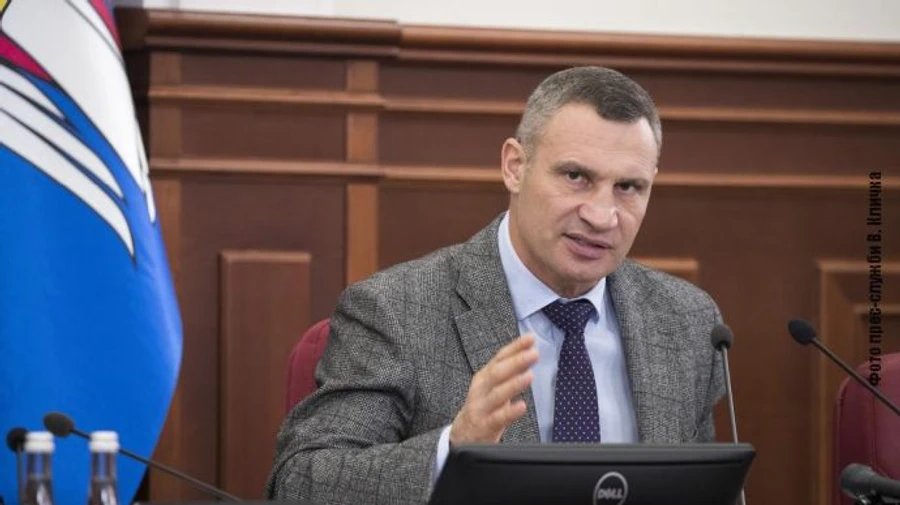 Учні повернуться до шкіл Києва після поліпшення ситуації з Covid – Кличко