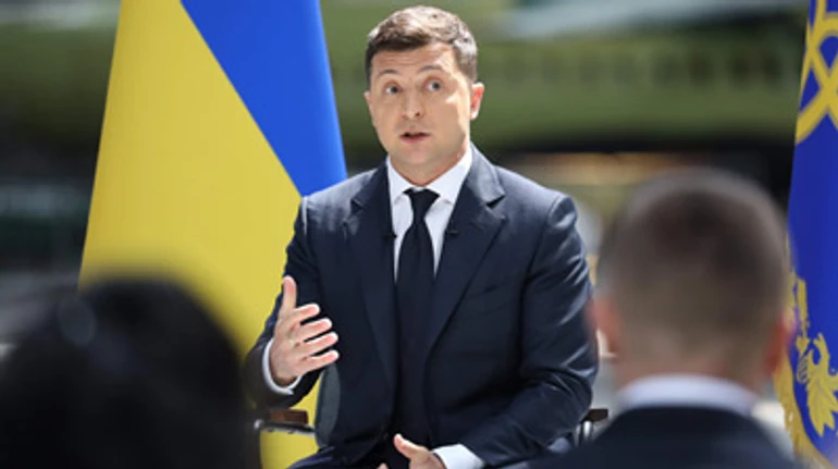 За деякі кроки людей, які були чи є поруч зі мною, дійсно соромно. Головні тези пресконференції Зеленського