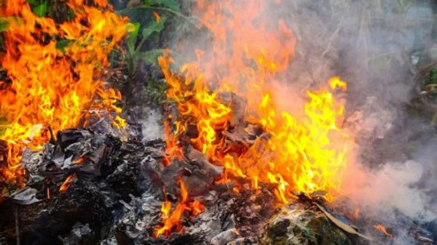 На Донеччині від вибуху невідомого предмета постраждав підліток