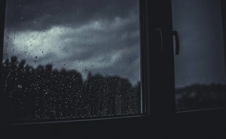 Дощ, сніг та сильний вітер: на Україну суне циклон Воллі