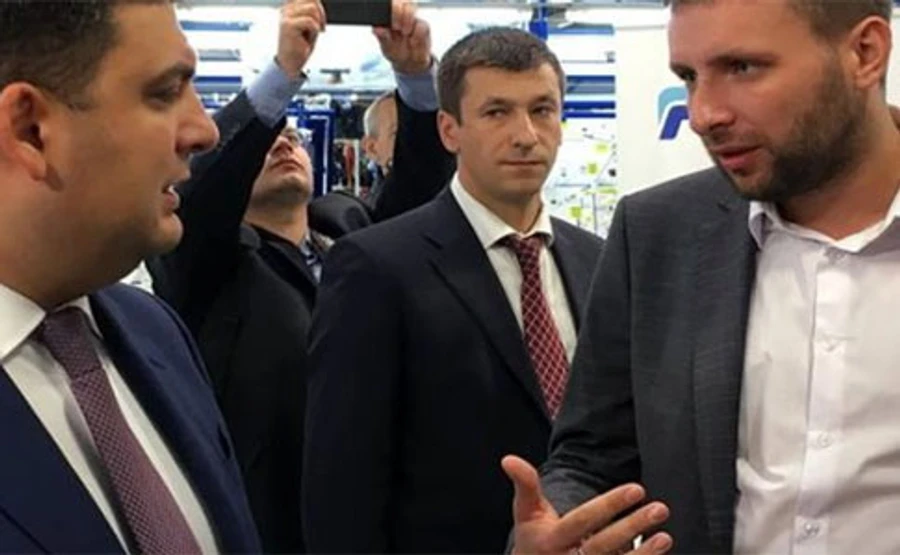 Гройсман считает, что с Парасюка надо снять неприкосновенность