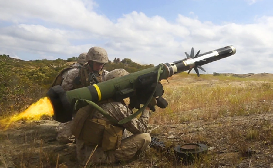 В РФ заявили, что решением США об оружии для Украины переступили черту