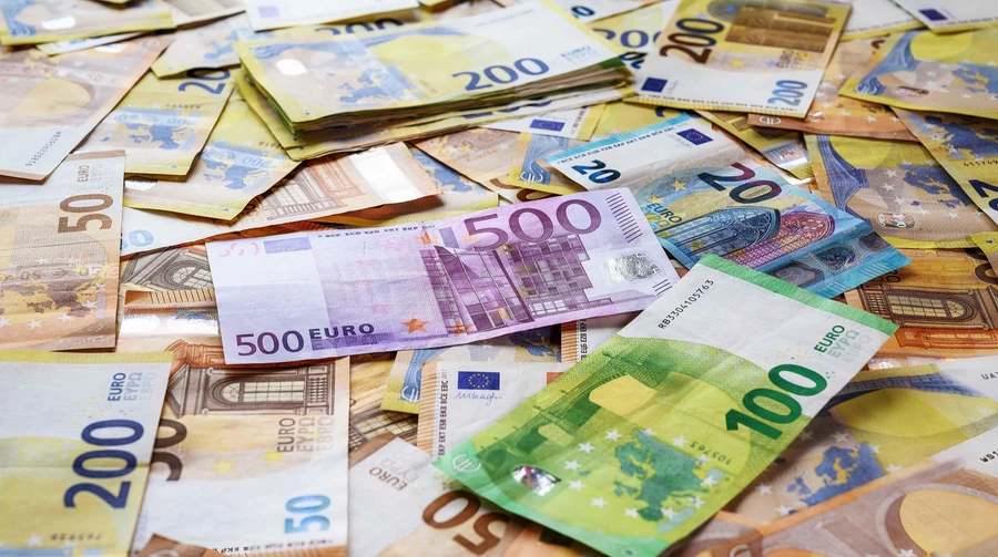 Bulgaria will switch to the euro on January 1