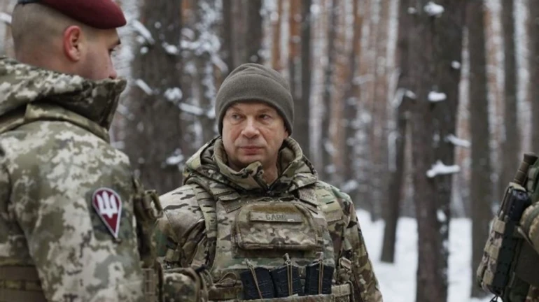 Сім областей мусять посилити роботу з будівництва фортифікацій – Сирський 