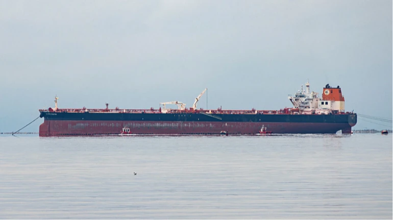 Від Ормузу почали розвертатися газові танкери після сигналу з Ірану