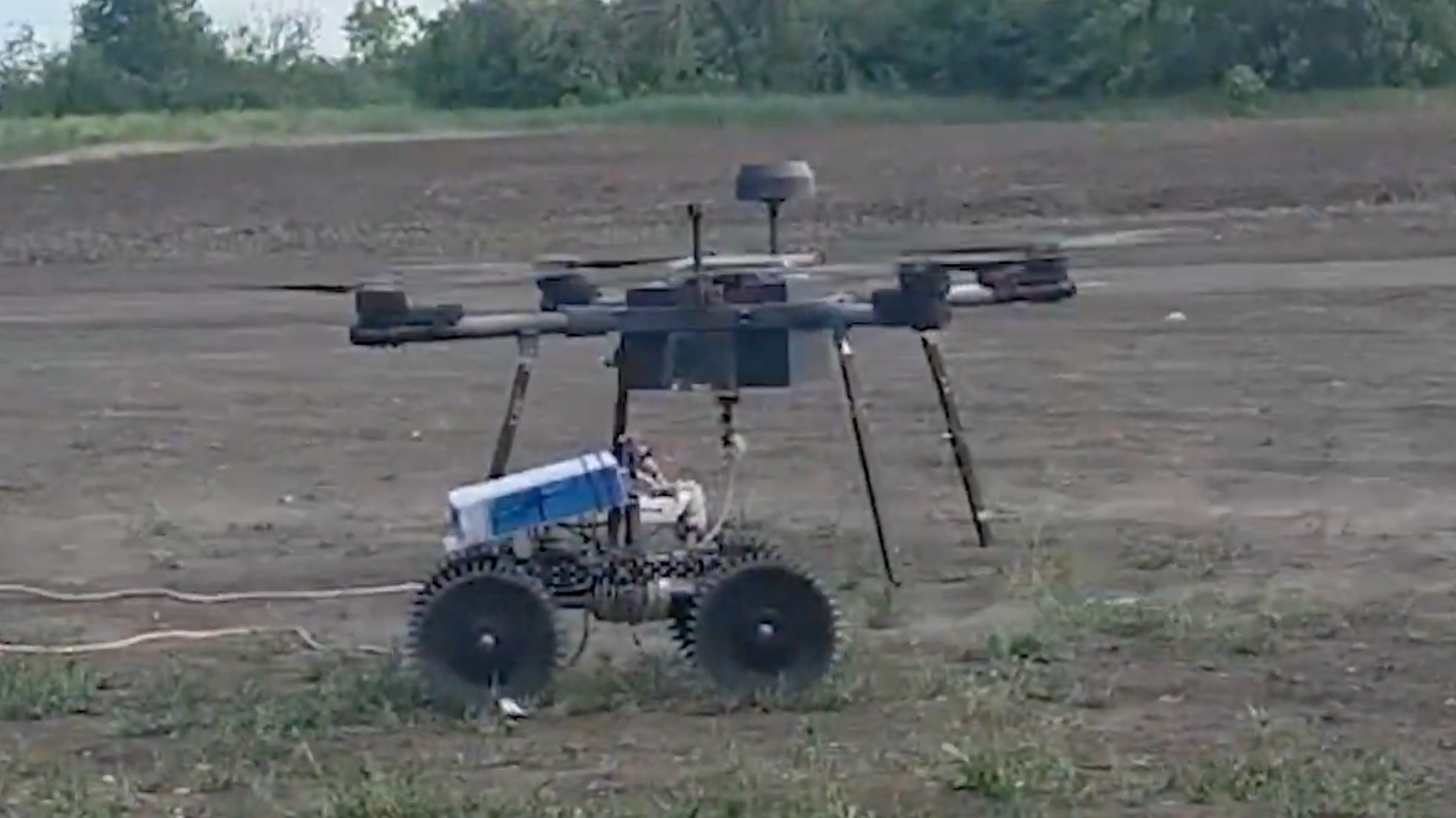 Ukraine develops ground robot for operations behind Russian lines – video, photo