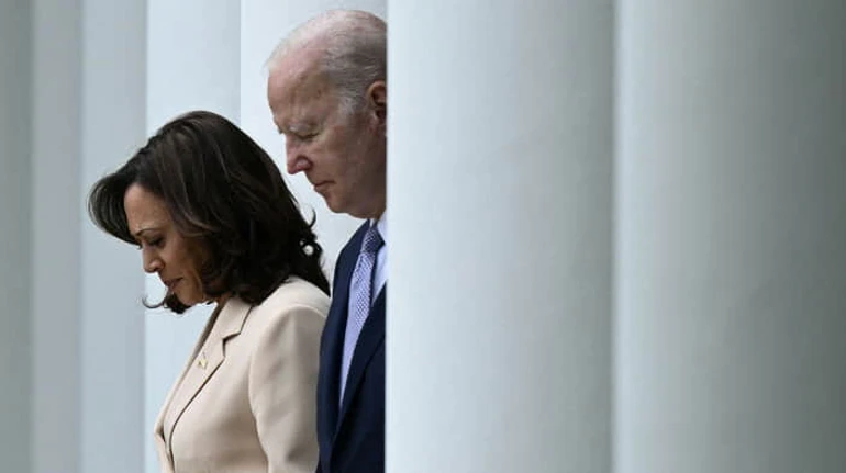 Вибори без Байдена, на яких перемагає Трамп. Що змінює запізніле рішення президента США