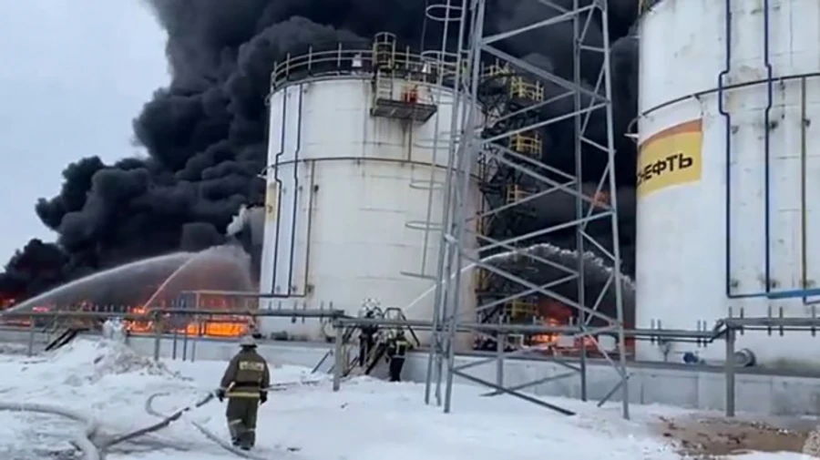 Defence Intelligence explains how strikes on Russian oil depots benefit Ukrainian army