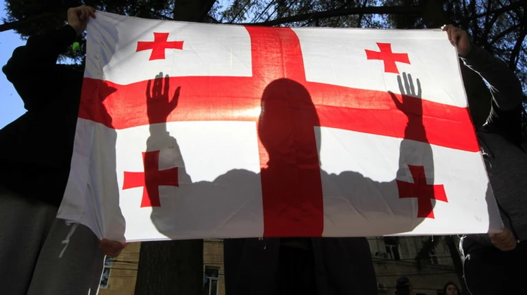 Грузия делает шаг к Москве: как авиарейсы в РФ разрушают западный курс страны