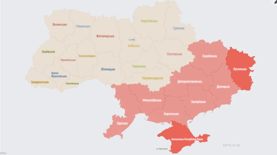 Утро началось с получасовой воздушной тревоги в южных и восточных областях