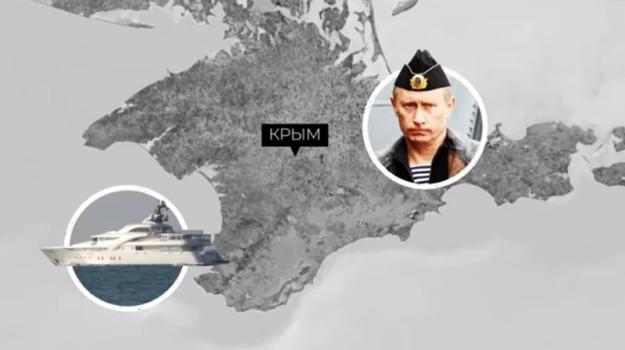 Ходорковский показал роскошную яхту Путина, которую тот спасает от санкций