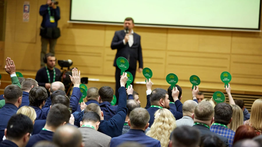 Слуга народа решила изменить организационную структуру партии