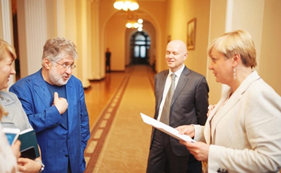 Приватбанк переходит в 100% собственность государства - Кабмин