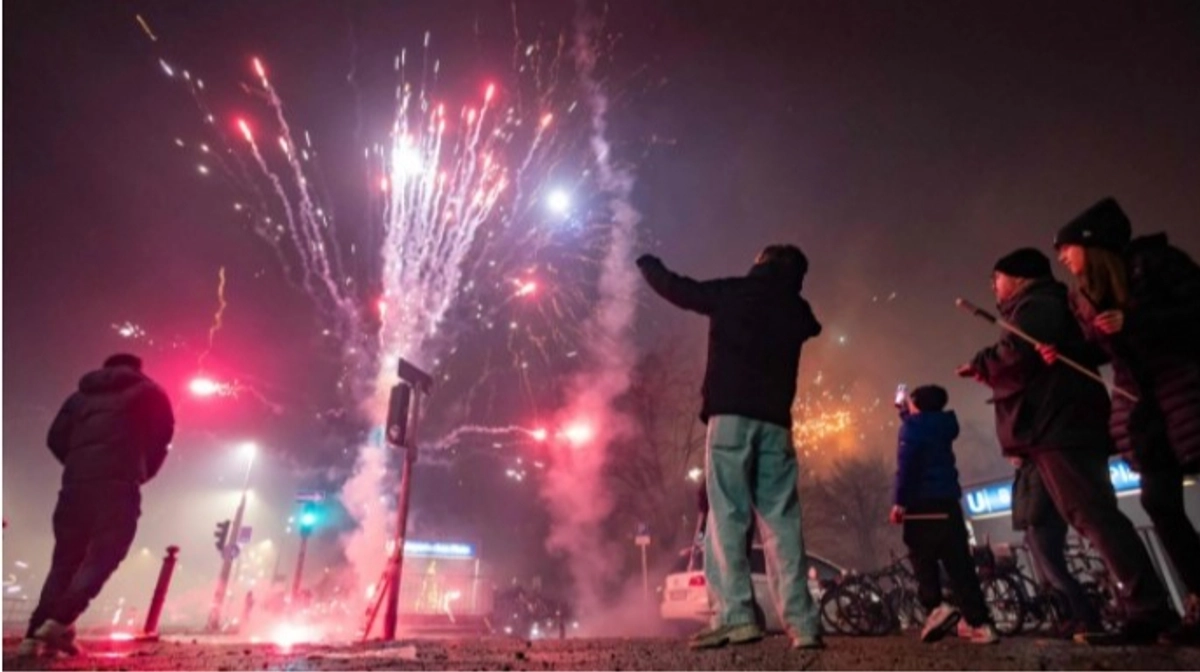 Під час святкувань у Німеччині загинули люди, поліція затримала сотні