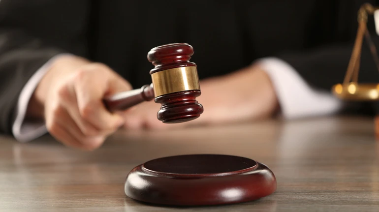 Полював на неповнолітніх дівчат: в Одесі засудили 56-річного серійного ґвалтівника дітей