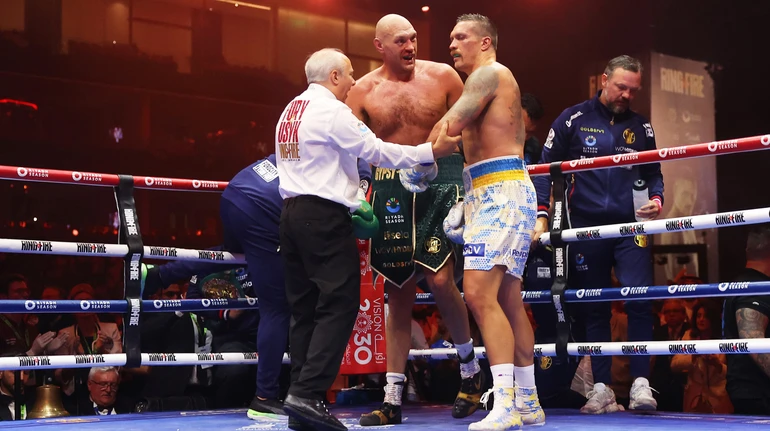 Усик: Якщо втретє битися з Ф'юрі, то за звання абсолютного чемпіона