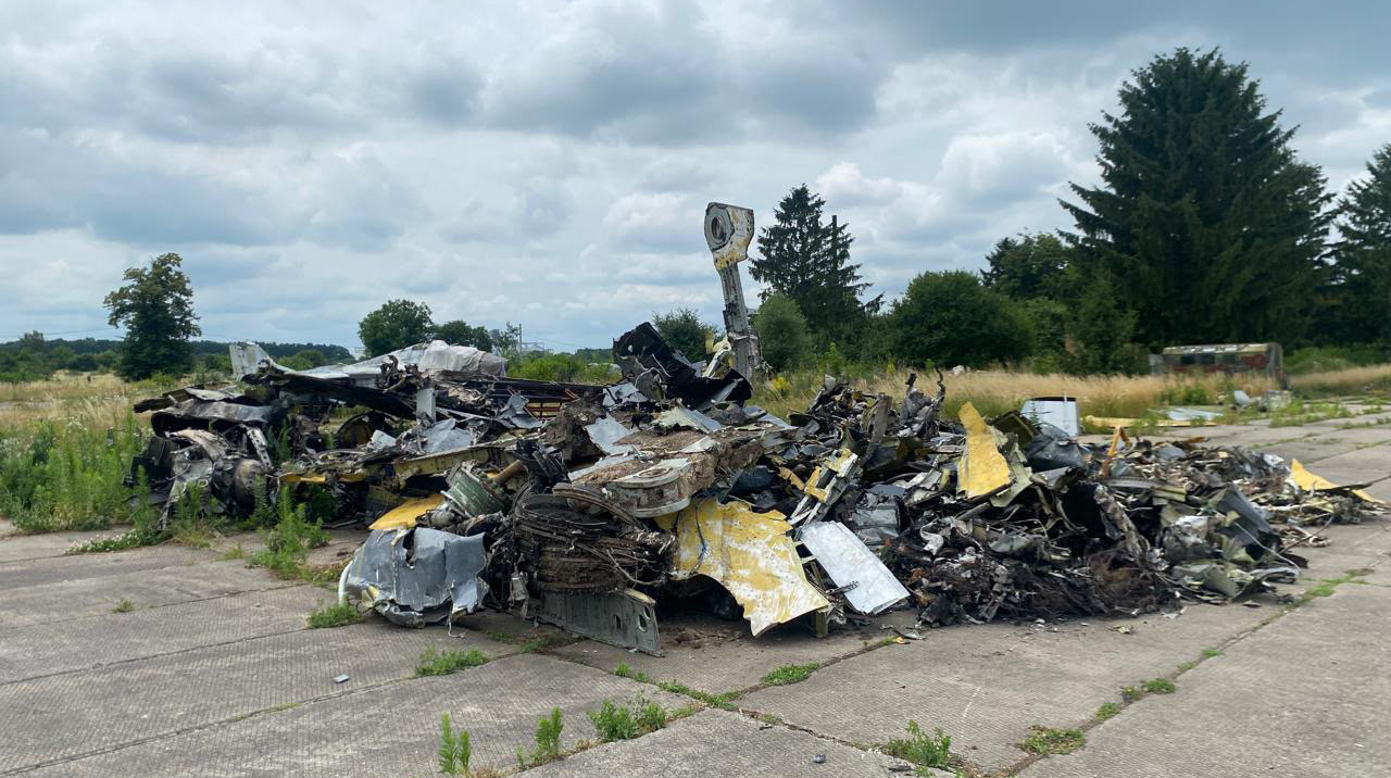 Загибель двох пілотів на Хмельниччині: Су-24М міг розбитися через удар птаха