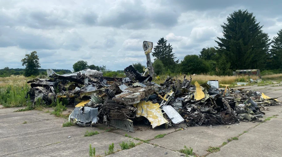 Загибель двох пілотів на Хмельниччині: Су-24М міг розбитися через удар птаха