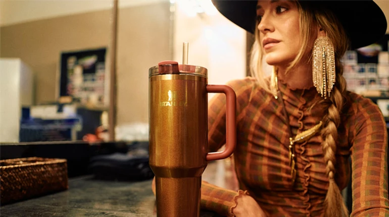 Термочашки на 750 миллионов: как благодаря TikTok бренд Stanley захватывает мир