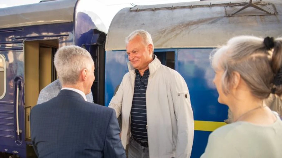 Lithuanian President arrives in Kyiv