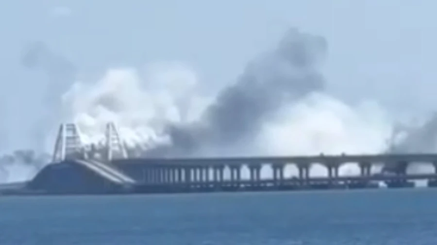 Russians explain Crimean Bridge being covered in smoke as caused by air defence