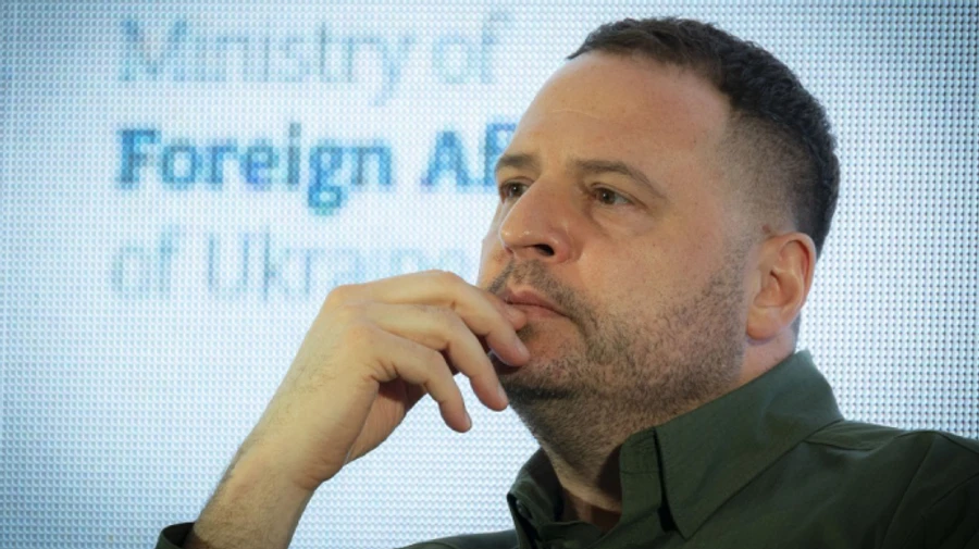 В Украине не осталось ни одного органа власти, на который не влияет Ермак – статья УП