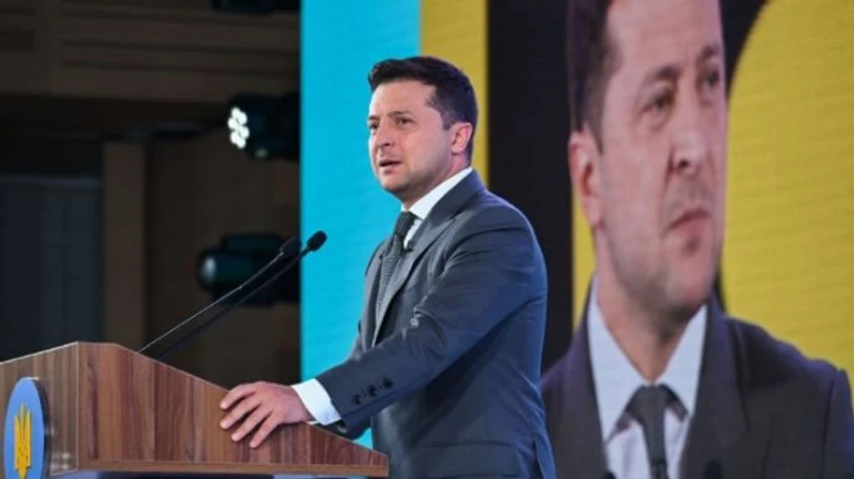 Зеленський за осінь втратив близько 10% рейтингу, але досі перший