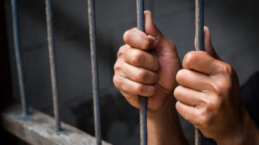 Президент Филиппин пригрозил тюрьмой за отказ от вакцинации 