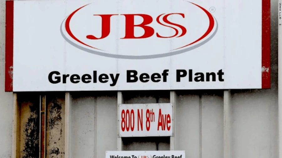 ФБР: Российские хакеры Revil стояли за атакой на JBS