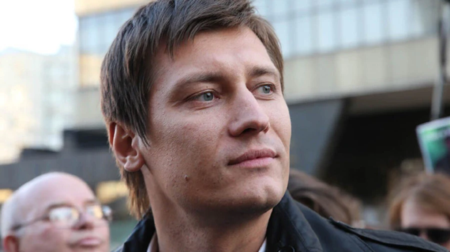 В РФ пришли с обысками к экс-депутату Гудкову и экс-главе Открытой России