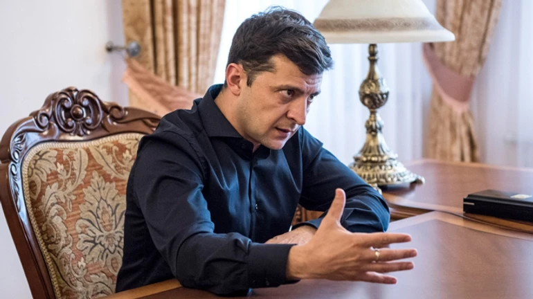 Зеленський доручив СБУ перевірити можливу контрабанду ковід-вакцини в Україну