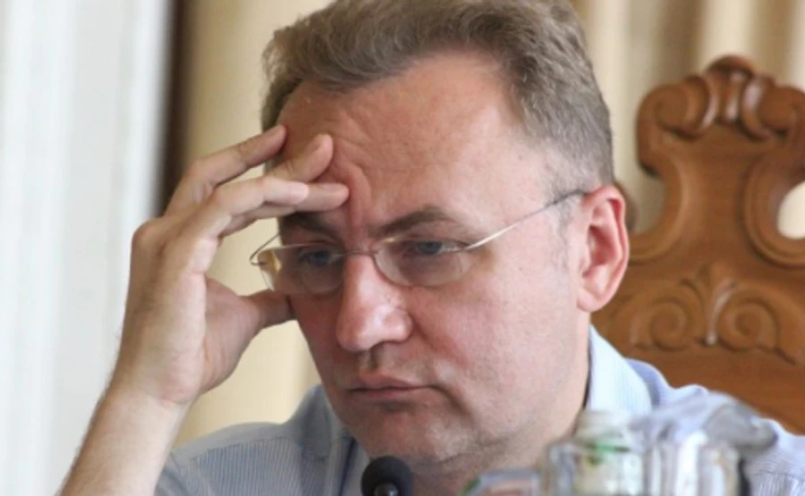 Садового викликали до СБУ через карту з ОРДЛО