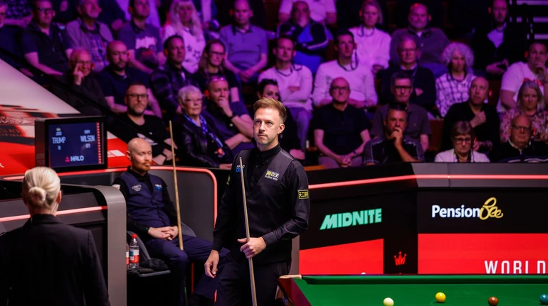 Трамп и О'Салливан успешно стартовали на чемпионате мира по снукеру