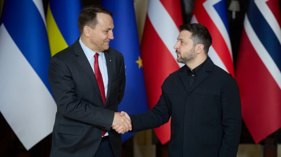 Сикорский рассказал о закулисных переговорах с Украиной относительно подразделения имени героев УПА