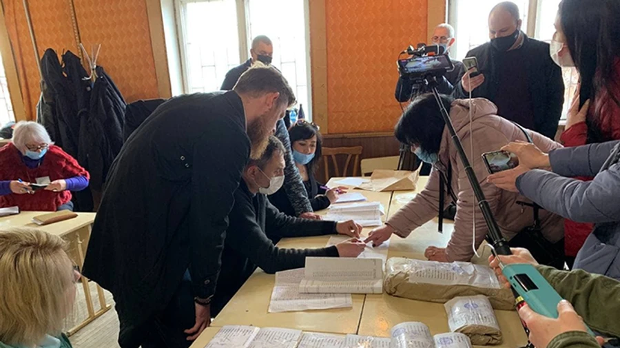 Выборы на 87 округе: недействительным признали голосование на четвертом участке