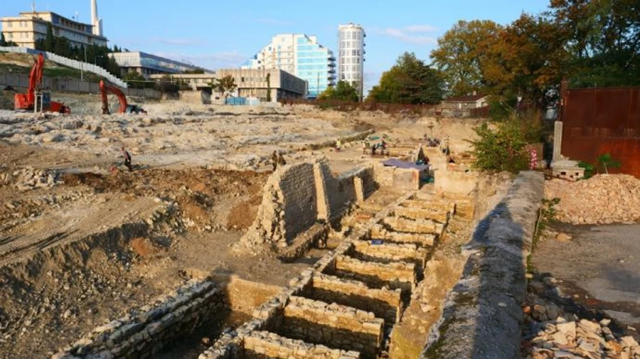 Архитекторы из Австрии строят театр в оккупированном Севастополе, Украина готовит санкции