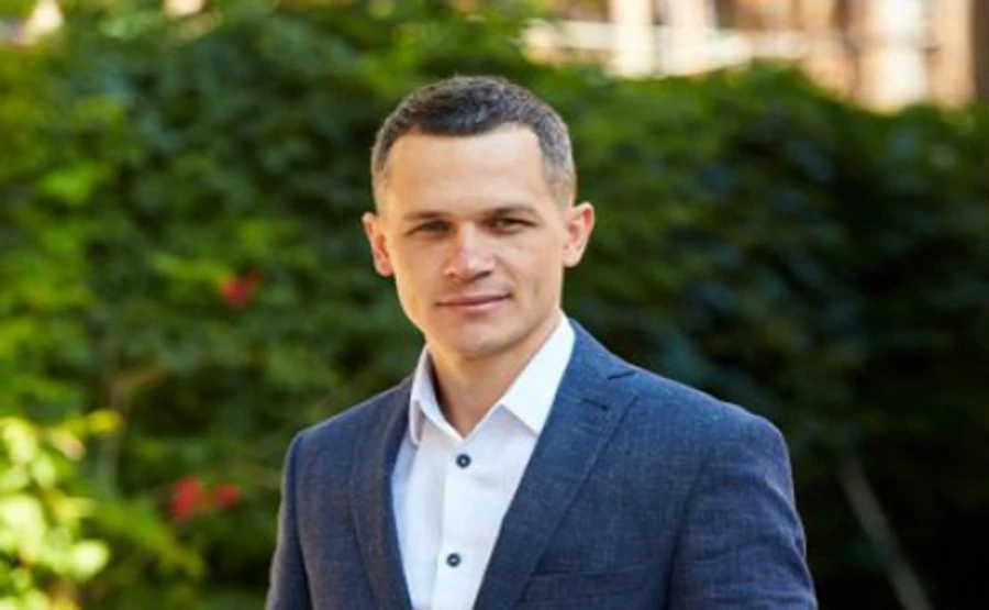 Танк, схожий на трактор: Кучер відповів Кернесу