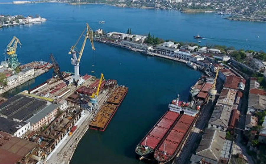 Віджатий завод Порошенка в Криму стане головною базою ремонту флоту РФ