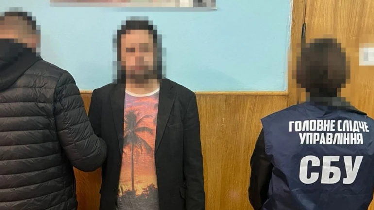 Правоохранители арестовали мужчину, который публиковал видео с оскорблениями погибших военных