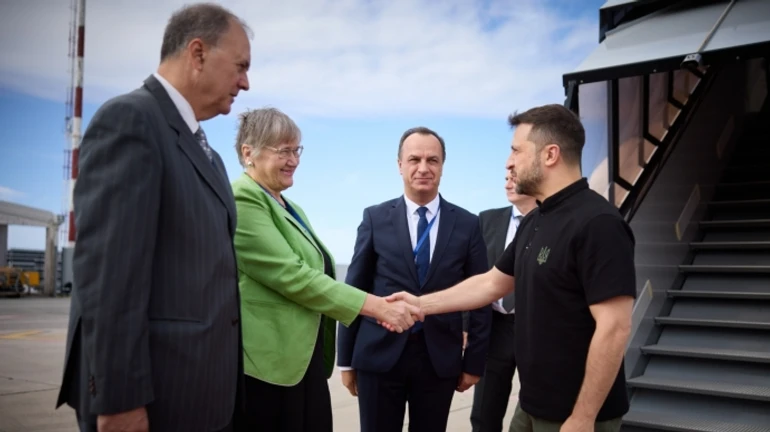 Зеленский прилетел в Хорватию