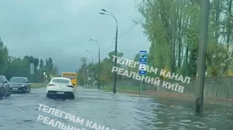 В четырех районах Киева затопление из-за дождя