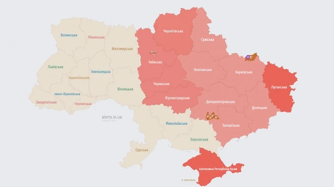 Україна знову була в тривозі: на Київщині працювала ППО, злітав носій Кинджала