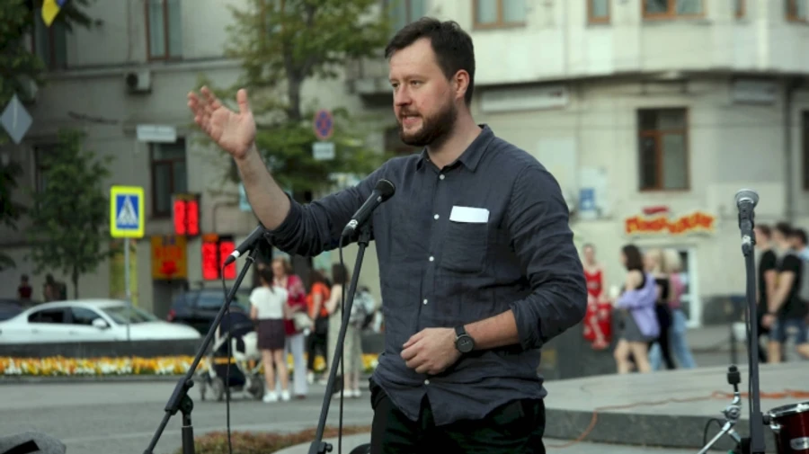 ДБР та СБУ прийшли з обшуками до керівника антикорупційного центру в Харкові: чому це сталося