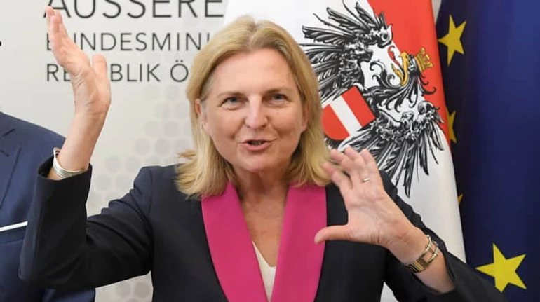 Танок із Путіним в один кінець: як ексглава МЗС Австрії обрала Росію своїм новим домом