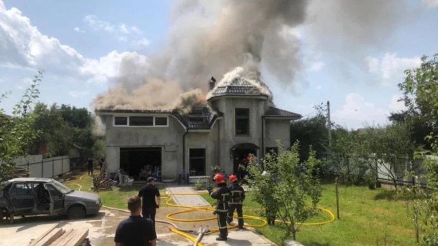 Главные новости среды и ночи: правила пересечения границы, падение самолета