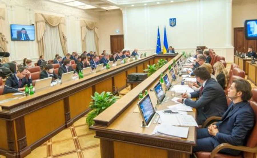 Кабмін затвердив порядок ввезення та вивезення товарів із зони АТО