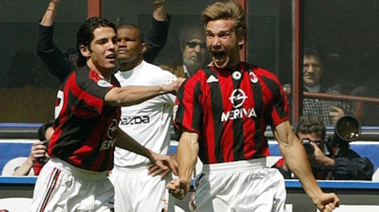 Матчі Мілана й Роми – золотий час Шевченка. Він творив шедеври, приносив Скудетто і навіть грав рукою